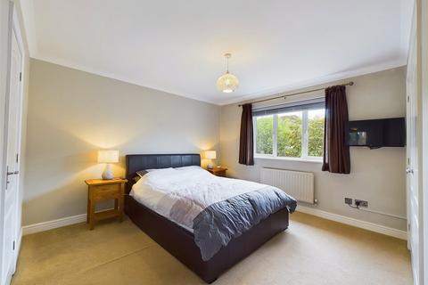 11 Brecon Avenue, Worcester, WR4 0RJ