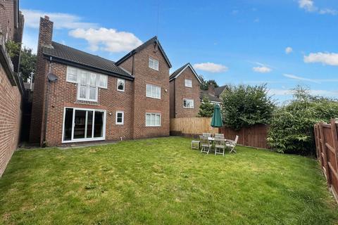 5 Degas Close, Salford, M7 3BG