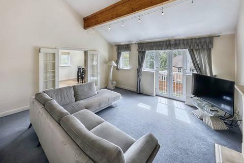 5 Degas Close, Salford, M7 3BG