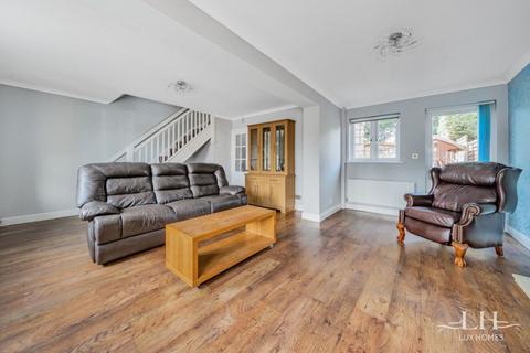 22 Rural Close, Hornchurch, RM11 1FH