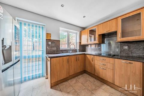 22 Rural Close, Hornchurch, RM11 1FH