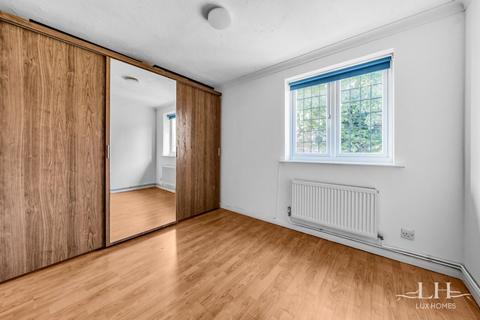 22 Rural Close, Hornchurch, RM11 1FH
