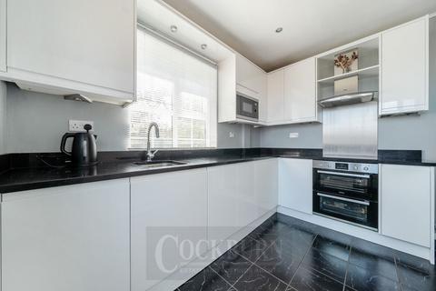 6 Clare Corner, London, SE9 2AE