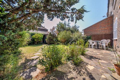 6 Clare Corner, London, SE9 2AE