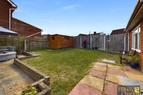 3 bedroom bungalow for sale, Tavistock Road, Laindon, Essex, SS15