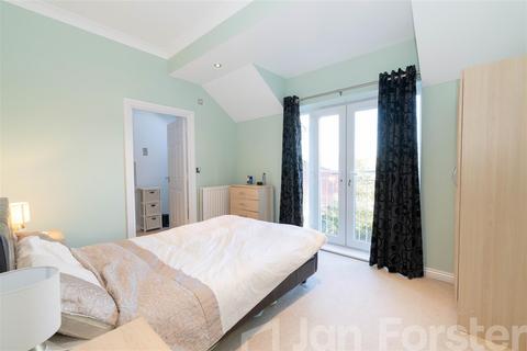 2 bedroom apartment for sale, Fencer Hill Square, Newcastle Upon Tyne