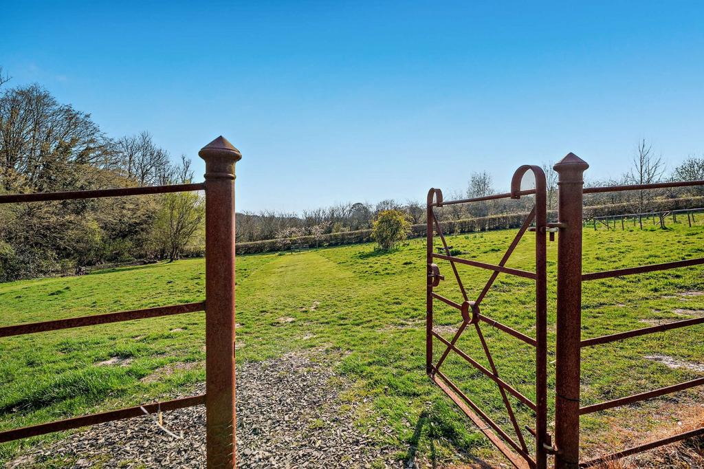 Garden/Paddock