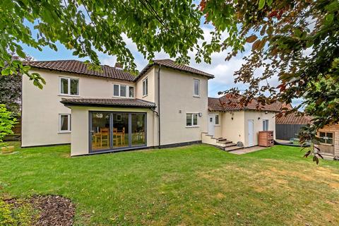 4 bedroom detached house for sale, Whittets Close, Sandy SG19