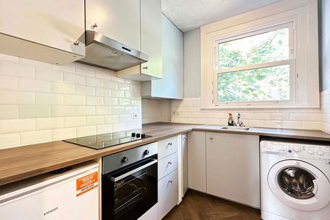 12e Cobham Terrace, Greenhithe, DA9 9HZ