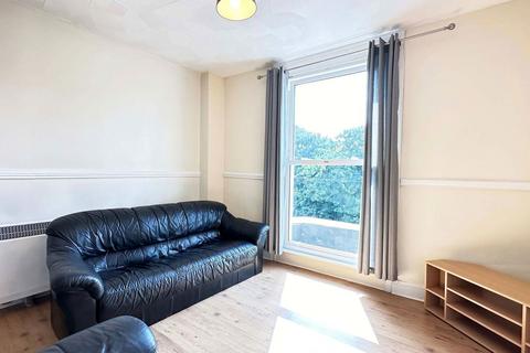 12e Cobham Terrace, Greenhithe, DA9 9HZ