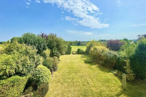 3 bedroom detached house for sale, Downs View Road, Swindon