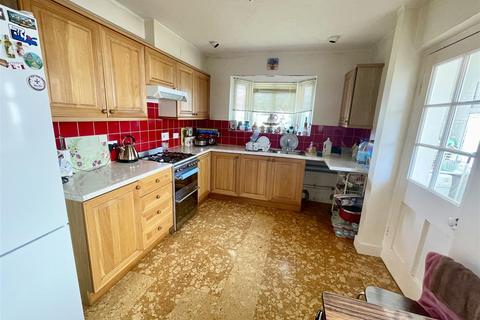 23 Downs View Road, Swindon, SN3 1NS