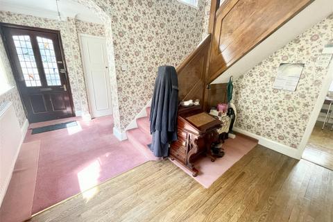 3 bedroom detached house for sale, Downs View Road, Swindon