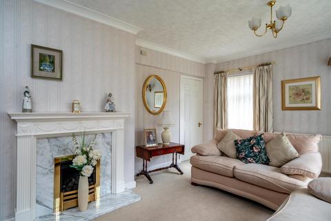 4 bedroom link detached house for sale, Manor Park South, Knutsford