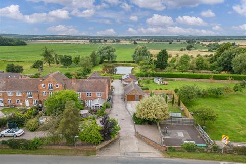 3 bedroom semi-detached house for sale, Sketts Barn, Walton, Telford