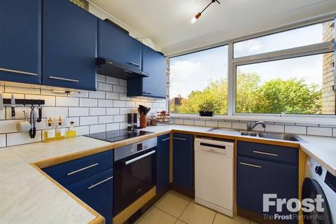 Flat 3, Cromwell Lodge Bedfont Road, Feltham, TW13 4JX