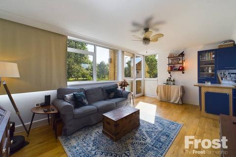 Flat 3, Cromwell Lodge Bedfont Road, Feltham, TW13 4JX