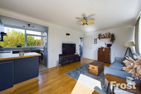 Flat 3, Cromwell Lodge Bedfont Road, Feltham, TW13 4JX