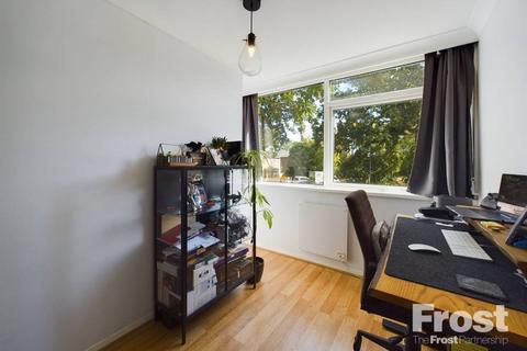 Flat 3, Cromwell Lodge Bedfont Road, Feltham, TW13 4JX