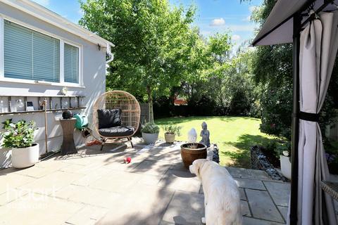 The Elms Perry Hill, Worplesdon, Guildford, GU3 3RB
