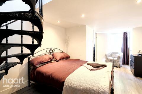 The Elms Perry Hill, Worplesdon, Guildford, GU3 3RB