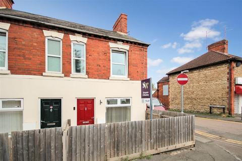 2 bedroom end of terrace house to rent, Wellingborough Road, Rushden NN10