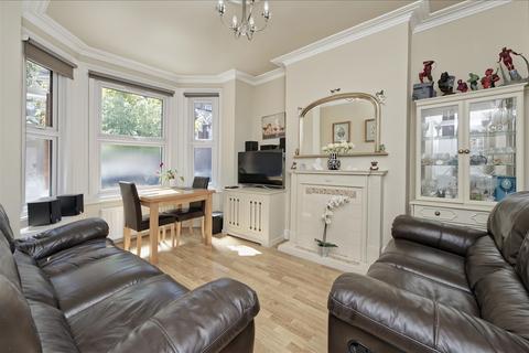 2 bedroom flat for sale, Acton W3 W3