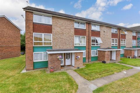 110 Shepherds Close, Romford, RM6 5AJ