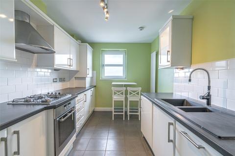 3 bedroom flat for sale, 3/18 Constitution Place, Leith, Edinburgh, EH6 7DL