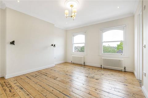 3 bedroom maisonette to rent, St. Quintin Avenue, London W10