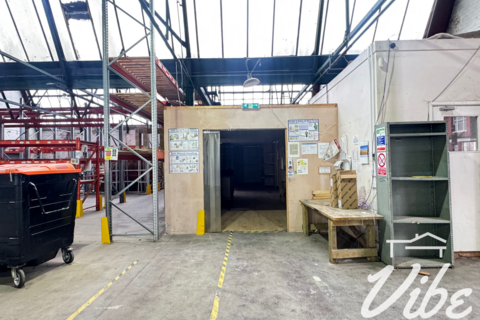 Industrial unit to rent, Hermitage Road, London N4