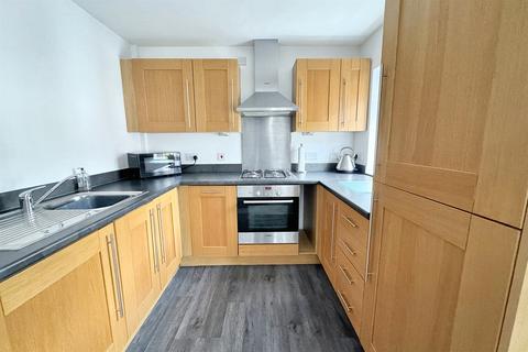 2 bedroom flat for sale, Ferndown