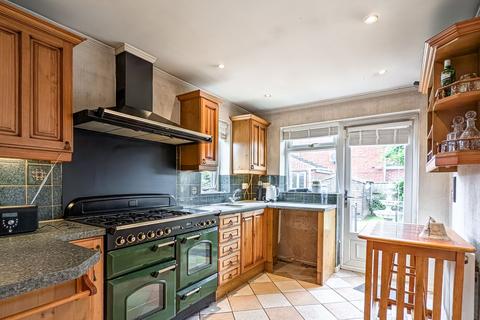5 Chartwell, Tamworth, B79 7UE