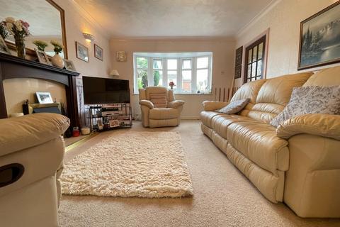 3 bedroom semi-detached house for sale, Sunny Bank Walk, Mirfield