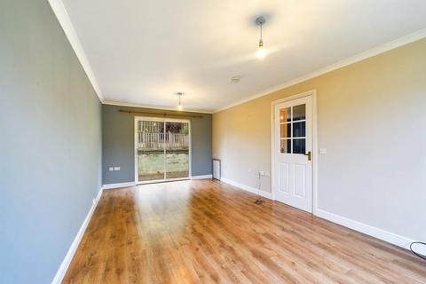 17 Meadows Place, Lochgilphead, PA31 8AB