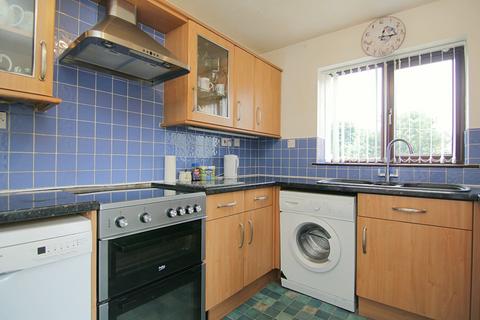 42 Cambrian Bar, Low Moor, Bradford, BD12 0EB