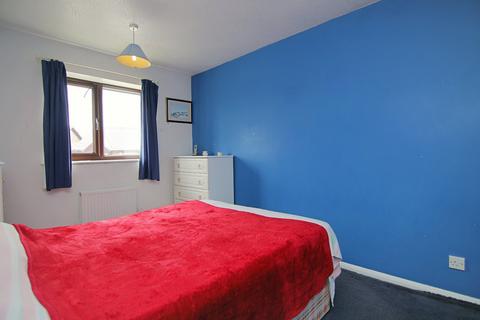 42 Cambrian Bar, Low Moor, Bradford, BD12 0EB