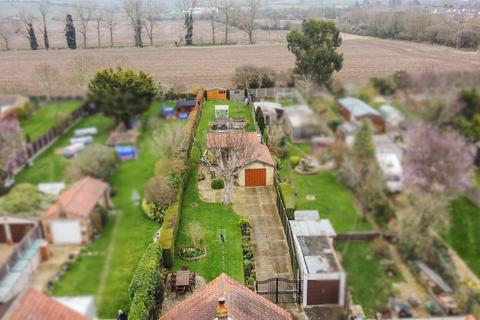 3 bedroom detached bungalow for sale, Willow Grove, South Woodham Ferrers