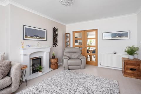8 Larkfield Drive, Dalkeith, EH22 3HN