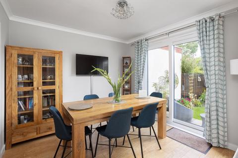 8 Larkfield Drive, Dalkeith, EH22 3HN