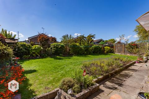 7 Fulwood Close, Bury, BL8 2TL