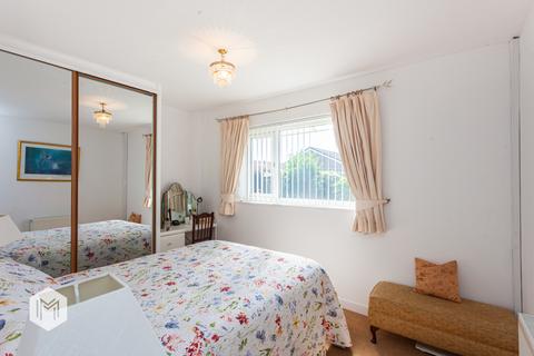 7 Fulwood Close, Bury, BL8 2TL