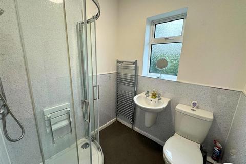 2 bedroom detached bungalow for sale, Eastville Avenue, Rhyl