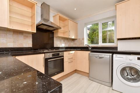 135 Aveling Close, Purley, CR8 4DY