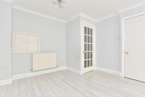 135 Aveling Close, Purley, CR8 4DY