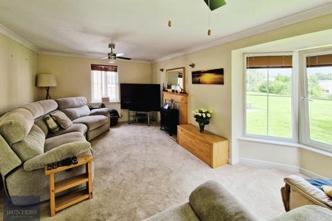 5 bedroom townhouse for sale, Leyshon Way, Bryncethin, Bridgend