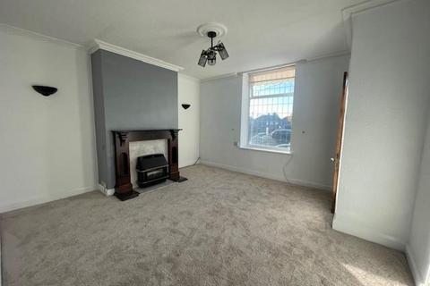 3 bedroom end of terrace house to rent, Allerton Road, Bradford BD15