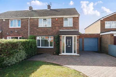 3 bedroom semi-detached house to rent, Summerleaze Road, Maidenhead, SL6