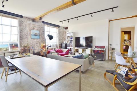 2 bedroom flat for sale, Fawe Street, London