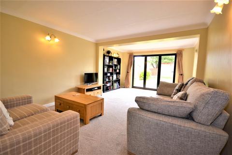 15 Marsh Road, Burnham-on-crouch, CM0 8LZ